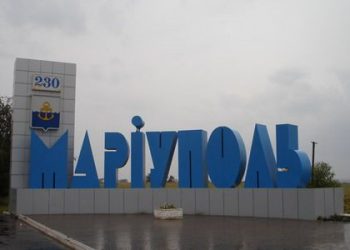 На пляжах Мариуполя сильно загрязнена морская вода