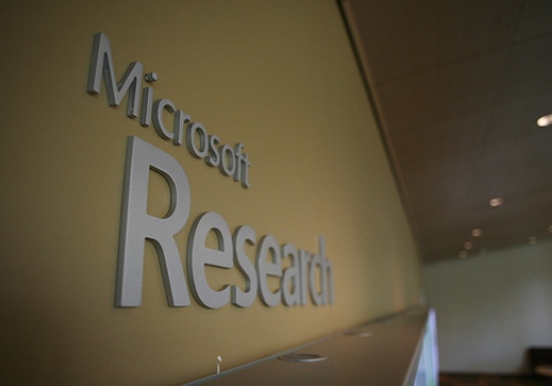 Microsoft показала прототипи нових «природних» інтерфейсів