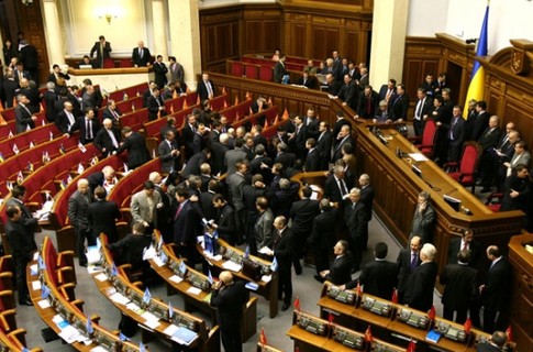 За отмену депутатской неприкосновенности «регионалы» проголосуют в полном составе