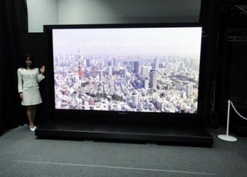 Panasonic і NHK показали нову 145-дюймову плазмову панель