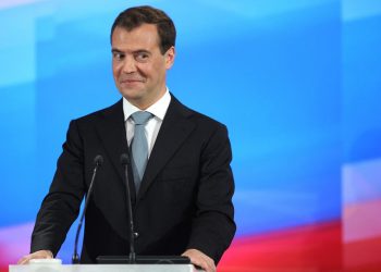 «Единая Россия» изберет нового председателя