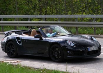 На тестах знову помічений новий кабріолет Porsche 911