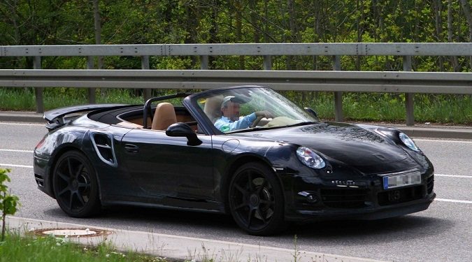 На тестах знову помічений новий кабріолет Porsche 911