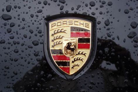 Porsche готує зменшену версію Panamera