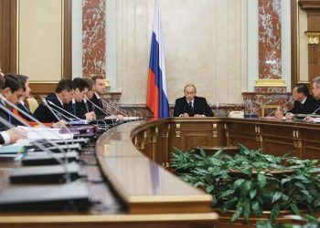 Путин поблагодарил Правительство за работу