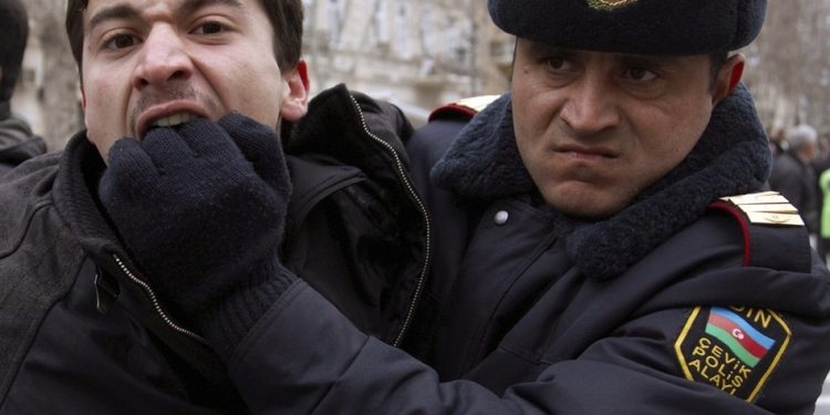 Евровидение-2012 подняло волну протестов и политической критики
