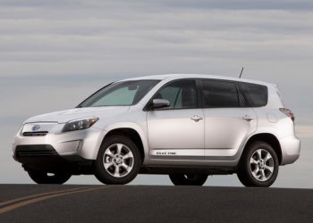 Toyota розсекретила електроверсію кроссовера RAV4 EV
