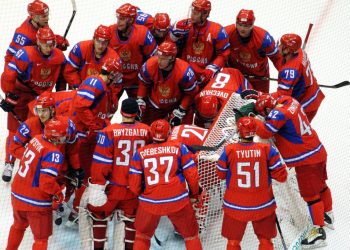 Сборная Россия вышла в плей-офф ЧМ по хоккею