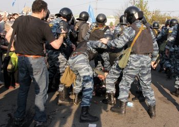 Госдума приняла в первом чтении повышение штрафов за митинги