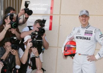 Шумахер выиграл свою первую гонку после возвращения