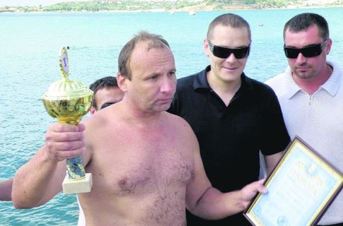 Олег Софяник совершил еще один заплыв