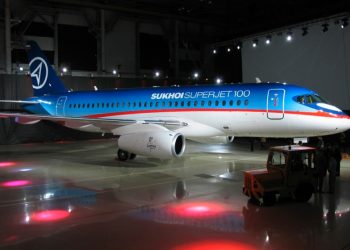 Медведев создал комиссию по расследованию ЧП с SuperJet-100