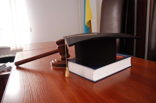 Удальцов прибыл в суд