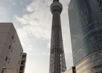В Токио открылась самая высокая телебашня в мире