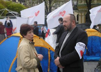 Ещё один участник голодовки в поддержку Тимошенко госпитализирован