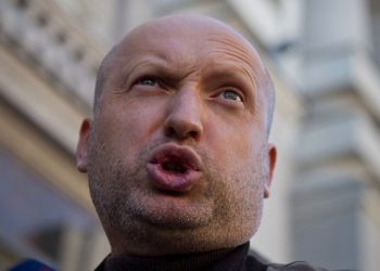 Турчинов считает, что Тимошенко может умереть