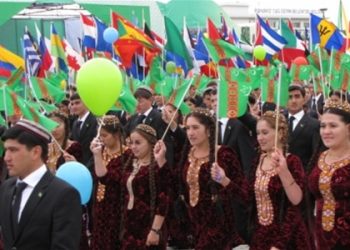 У Туркменістані студентам заборонили вести «розпусне життя»
