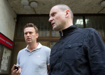 Суды над Навальным и Удальцовым перенесены на конец мая