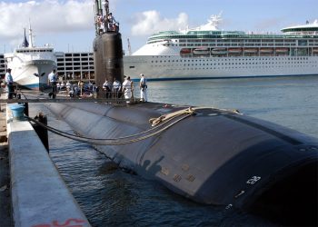 Пожар произошел на атомной подлодке ВМС США на верфи в штате Мэн