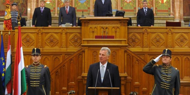 Янош Адер избран новым президентом Венгрии