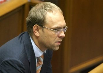 Защита Тимошенко «переступит» через украинский суд