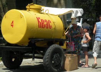 Взрыв бутылки с квасом поднял на ноги запорожскую прокуратуру
