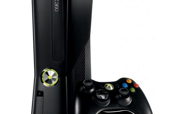 При купівлі персонального комп'ютера Microsoft пропонує студентам безкоштовні Xbox 360