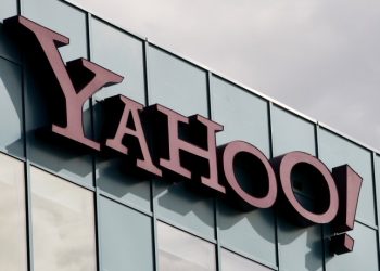 Глава Yahoo Томпсон уволен, на его место назначен Левинсон
