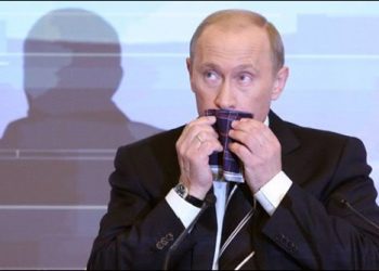 Лукашенко час прождал Путина в аэропорту Минска