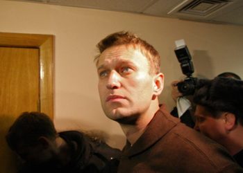 СК РФ отменил прекращение уголовного дела А.Навального