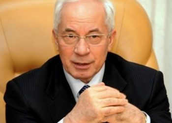 Азаров пообещал сегодня смотреть финал «Евровидения 2012»