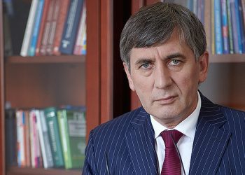 Против адвоката Дагира Хасавова возбуждено уголовное дело