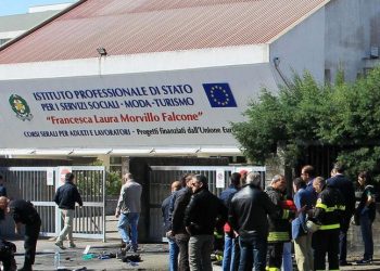 В причастности к взрывам у итальянской школы подозревают мафию