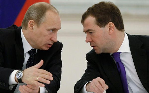 Медведев представил Путину новый состав правительства