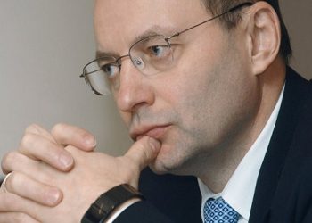 Путин принял отставку свердловского губернатора Мишарина
