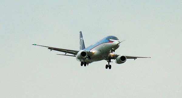 Пропавший в Индонезии Superjet 100 мог быть захвачен