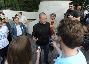 ОМОН разогнал оппозиционеров на Чистых прудах