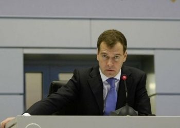 Госдума поддержала кандидатуру Медведева на пост премьера