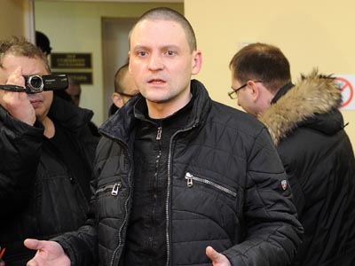 На Удальцова завели уголовное дело за избиение девушки