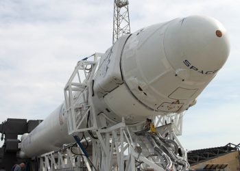 Запуск частного космического корабля «Dragon» был отменён
