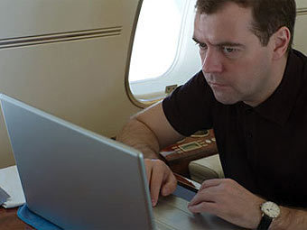 Дмитрий Медведев завёл себе аккаунт в «Instagram»