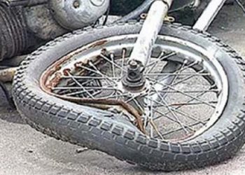 Байкер покончил с собой, врезавшись на мотоцикле в стену