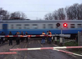 В Москве тепловоз столкнулся с «автозаком»