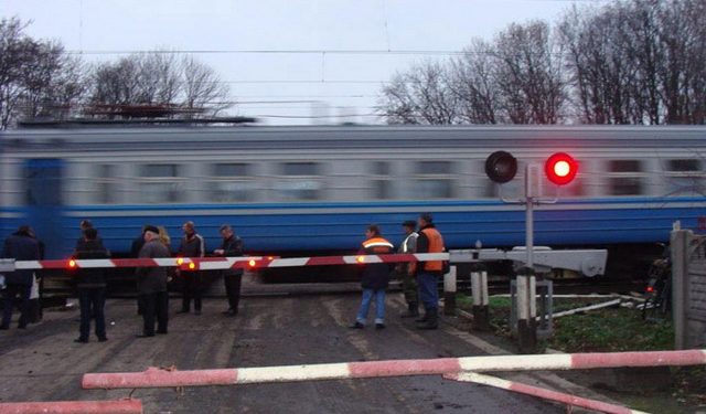 В Москве тепловоз столкнулся с «автозаком»