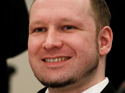 Андерс Брейвик улыбался, слушая показания свидетелей бойни на острове Утойя