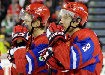 Чемпионат мира по хоккею 2012: для 17 игроков сборной золото ЧМ будет первым