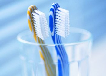 Зі шлунку ізраїльтянки без операції витягли зубну щітку