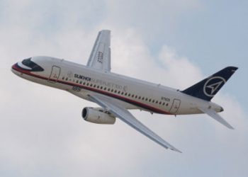 Причиной катастрофы SSJ-100 в Индонезии мог стать опасный маневр пилота