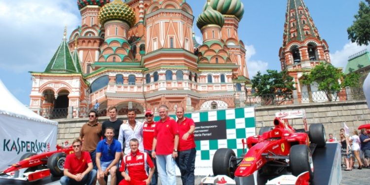 Moscow City Racing: в шоу примут участие Хэмилтон, Физикелла, Хирвонен