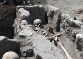 В Болгарии археологи нашли два скелета вампиров